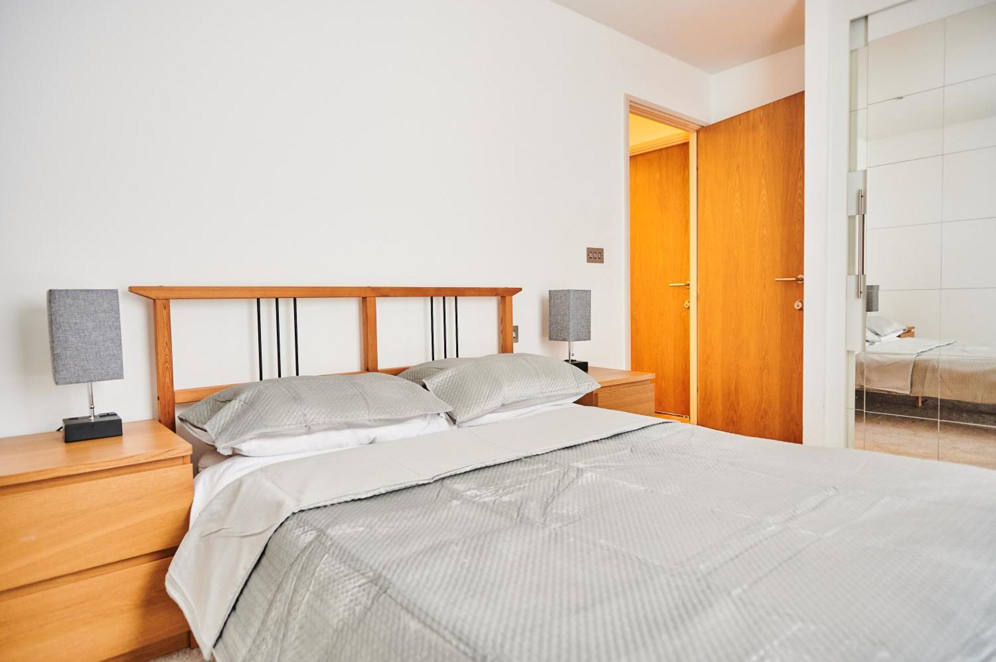 Bright 2 Bedroom Flat In Old Street With Balcony Londres Extérieur photo