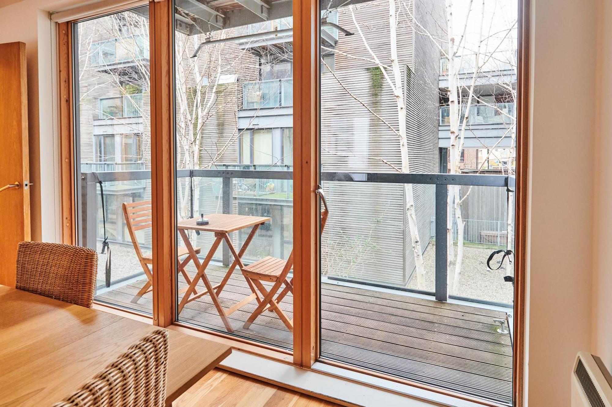 Bright 2 Bedroom Flat In Old Street With Balcony Londres Extérieur photo